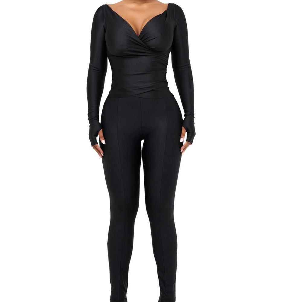 COUCOO BLACK Lanai Long Sleeve Top